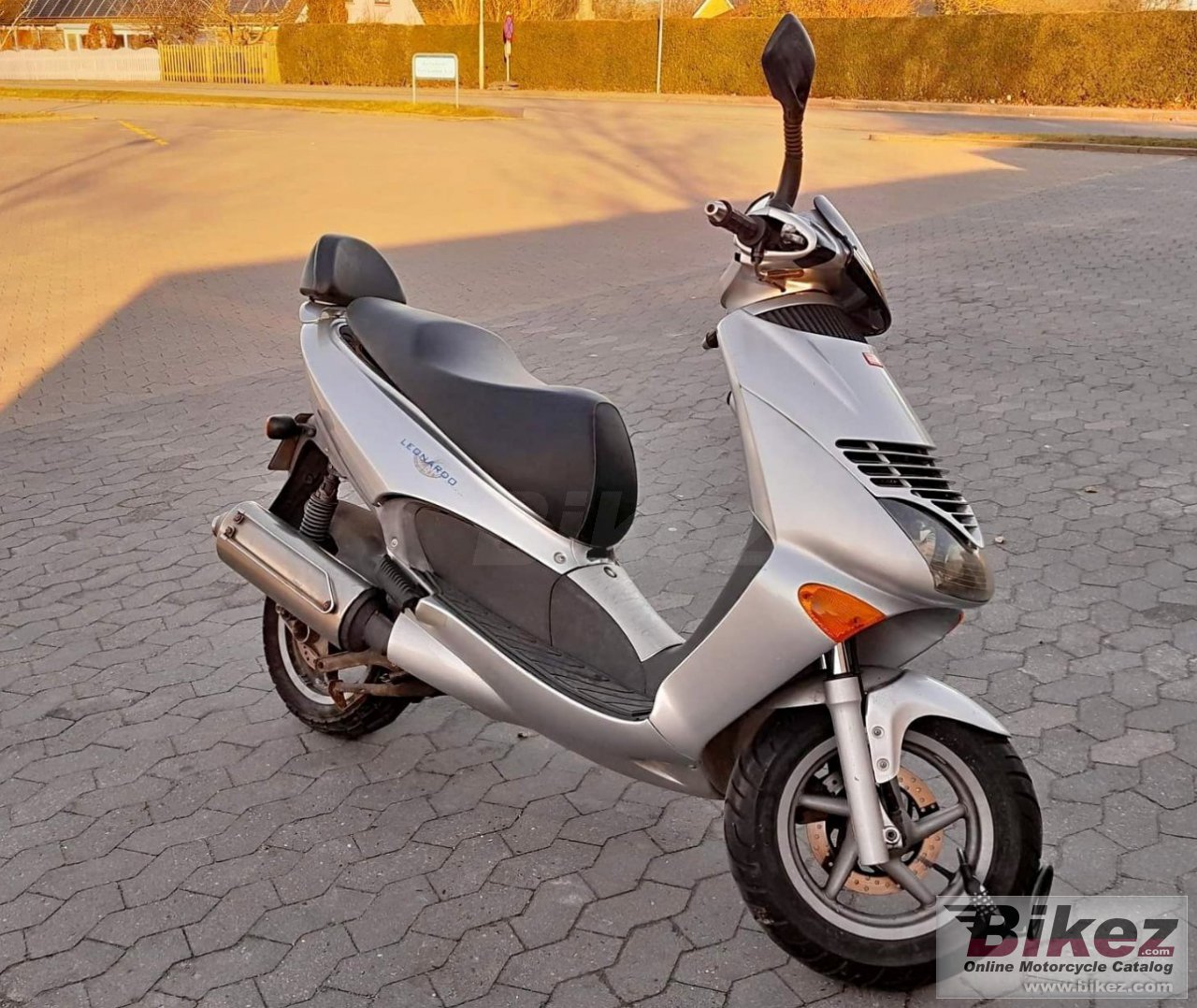 Leonardo 125