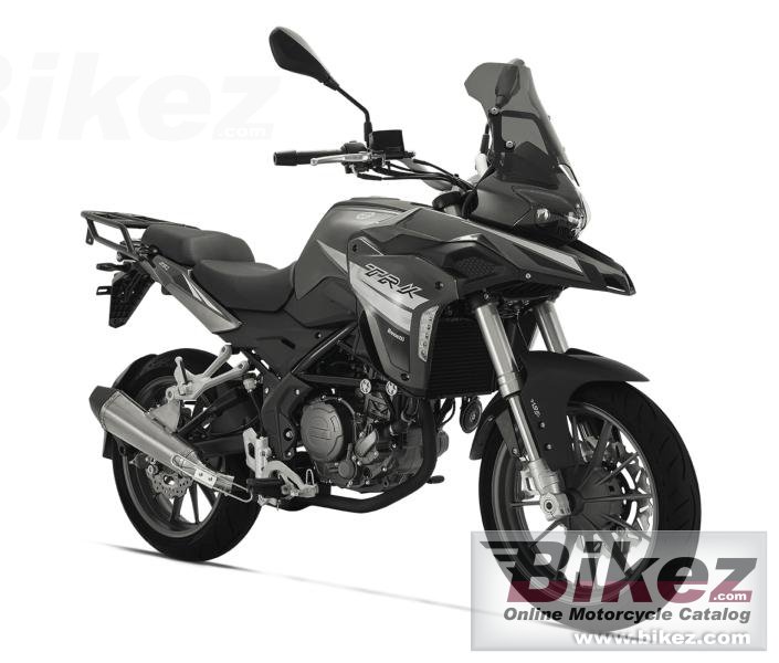 Benelli Trk 251