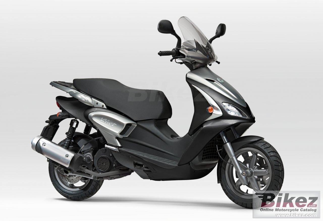 Benelli Velvet 150