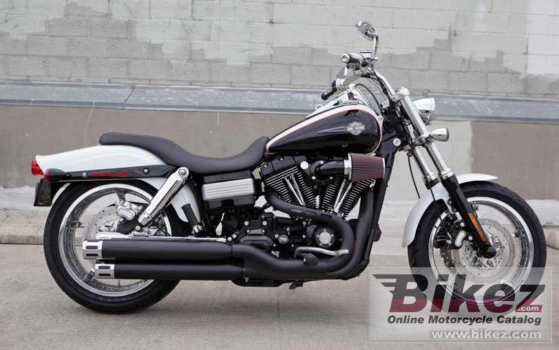 Dyna Fat Bob Dark Custom