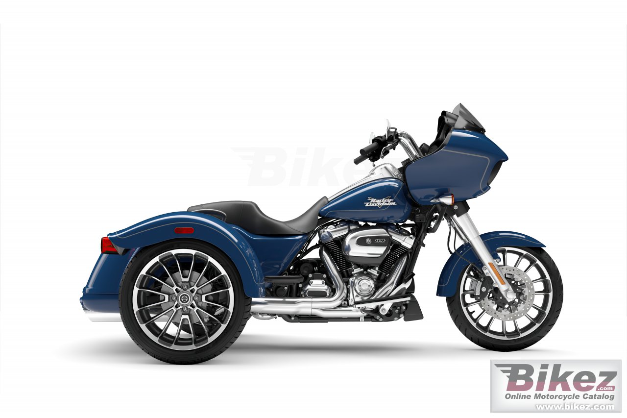 Road Glide 3