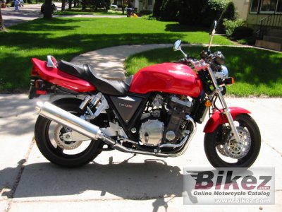 Cb 1000 F