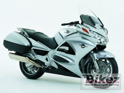 St 1300 Pan European Abs
