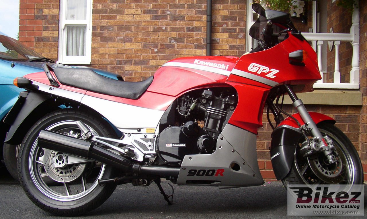 Kawasaki Gpz 900 R