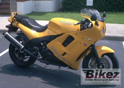 Triumph Daytona 900