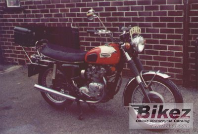 Triumph T 100 R Daytona