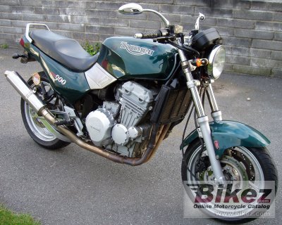 Trident 900