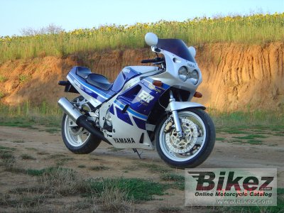 Yamaha Fzr 750 R