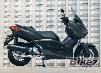Xmax 125